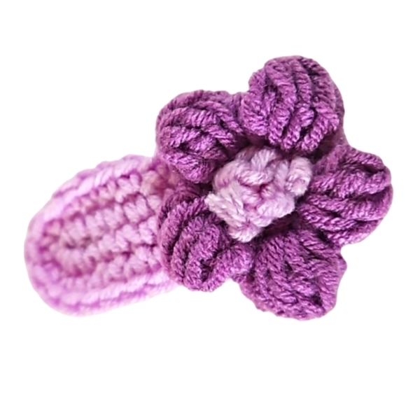 Hand Crafted Hand Knit Crochet Hair Clip Handmade Snap Clip Purple Floral Design - Picture 3 of 17
